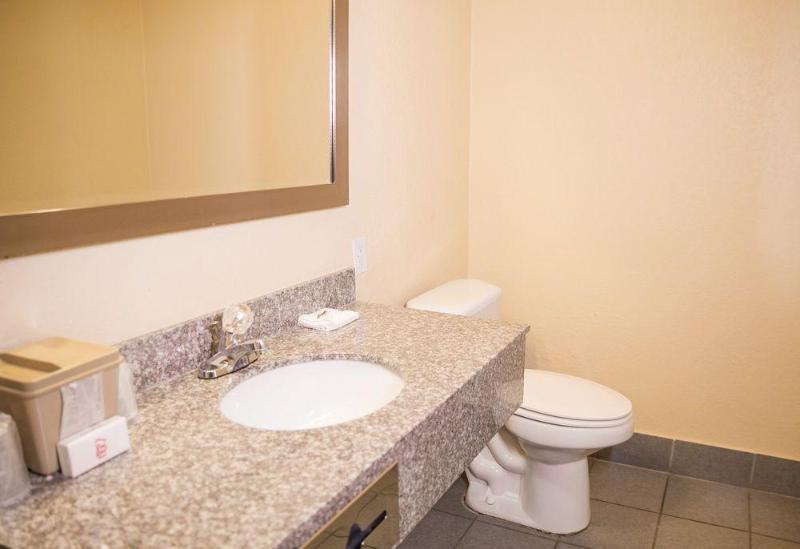 Red Roof Inn Mobile - Midtown المظهر الخارجي الصورة